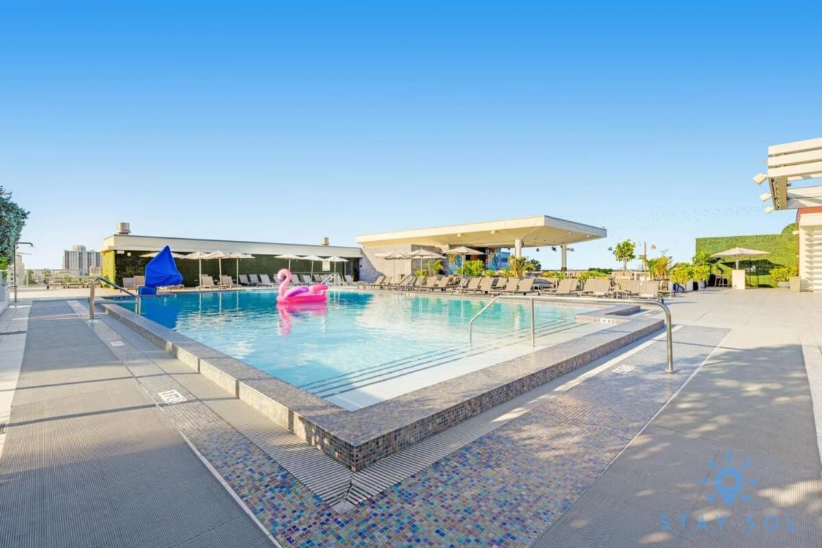 Lx Oasis Beachfront-Rt Infinity Pool ฮอลลีวูด ภายนอก รูปภาพ